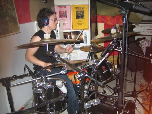 Ari tyÃ¶n touhussa.